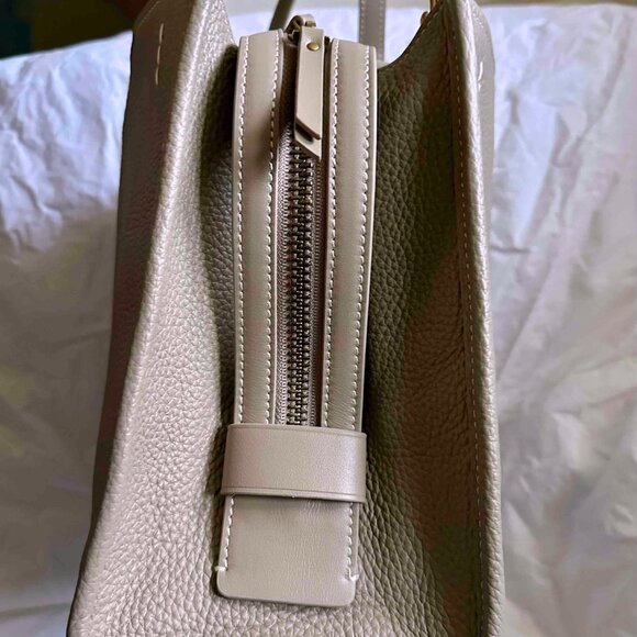 Quince Handbags - NWT QUINCE Italian Leather Medium Convertible Satchel Taupe Ecru 3way bag